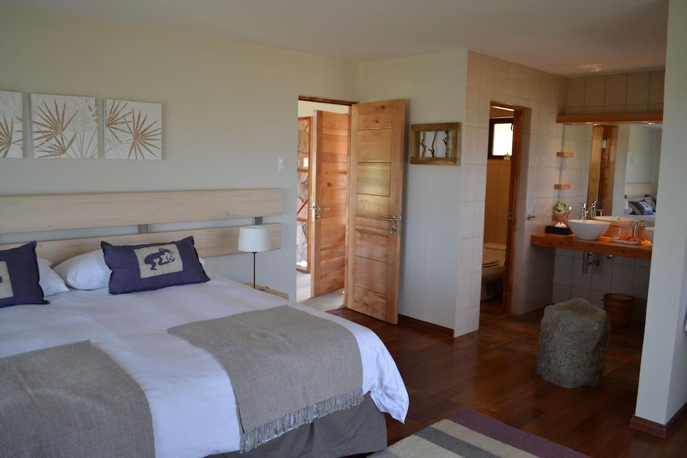 Hotel Hare Uta Hanga Roa Exterior photo