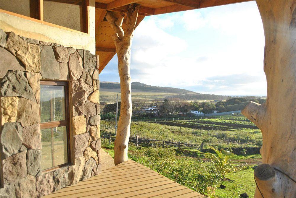 Hotel Hare Uta Hanga Roa Exterior photo